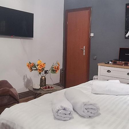 Cozy Studio In Noble House Main Square Cluj-Napoca Exterior photo